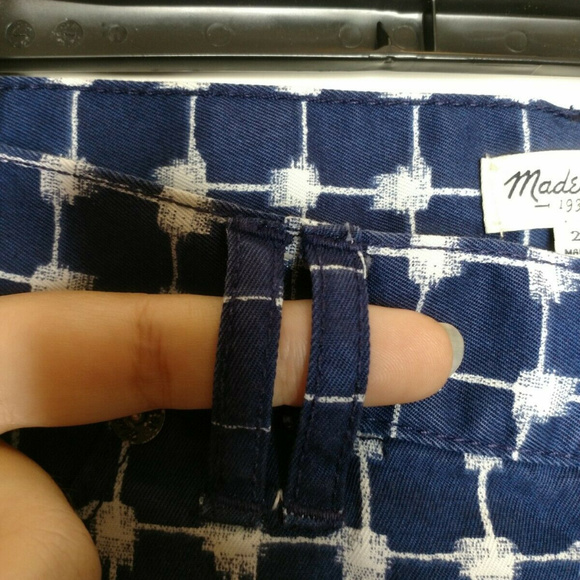 Madewell Women's Size 27 Blue and White Shorts - Picture 2 of 8